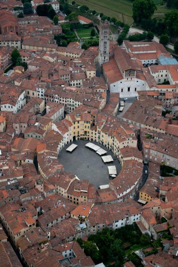 Apartmán Charme Con Parcheggio Lucca Exteriér fotografie