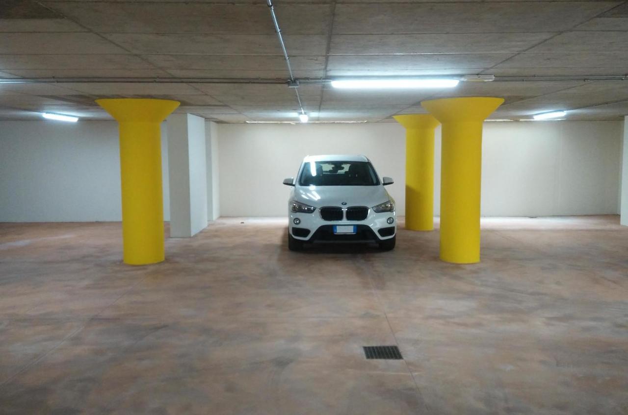 Apartmán Charme Con Parcheggio Lucca Exteriér fotografie
