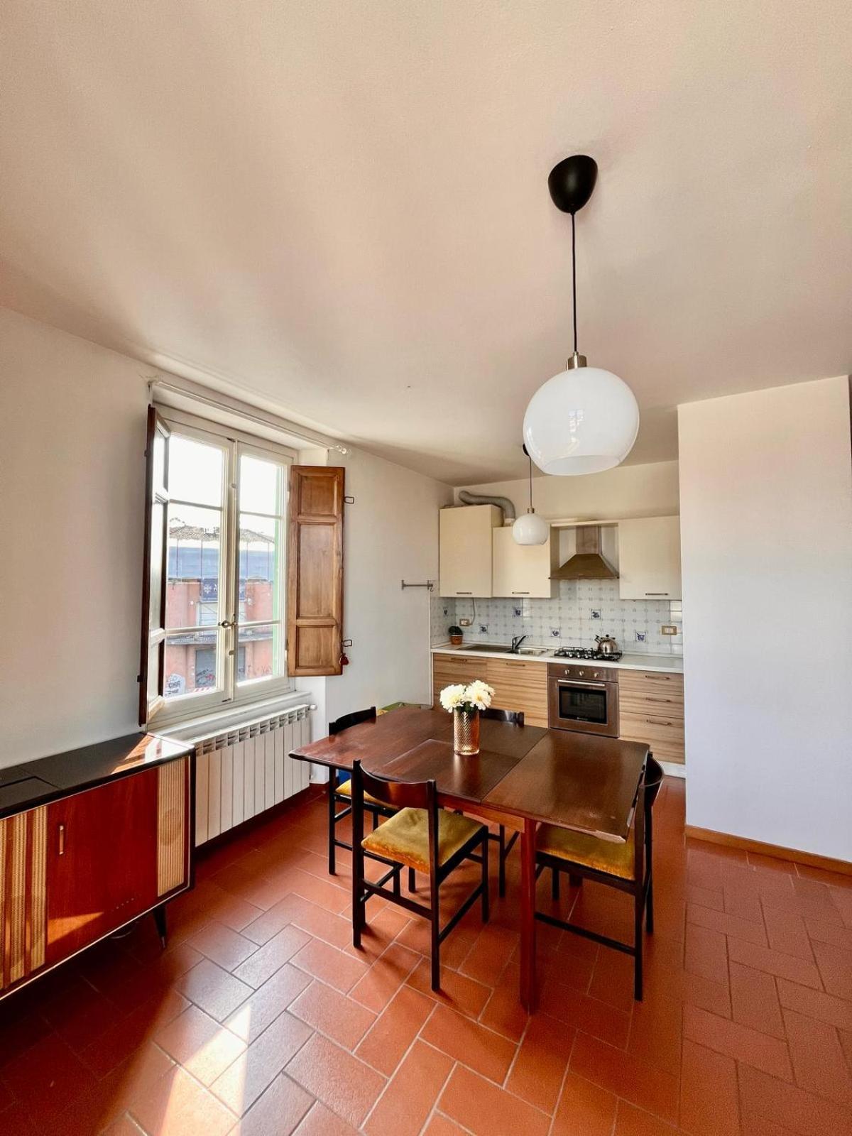 Apartmán Charme Con Parcheggio Lucca Exteriér fotografie