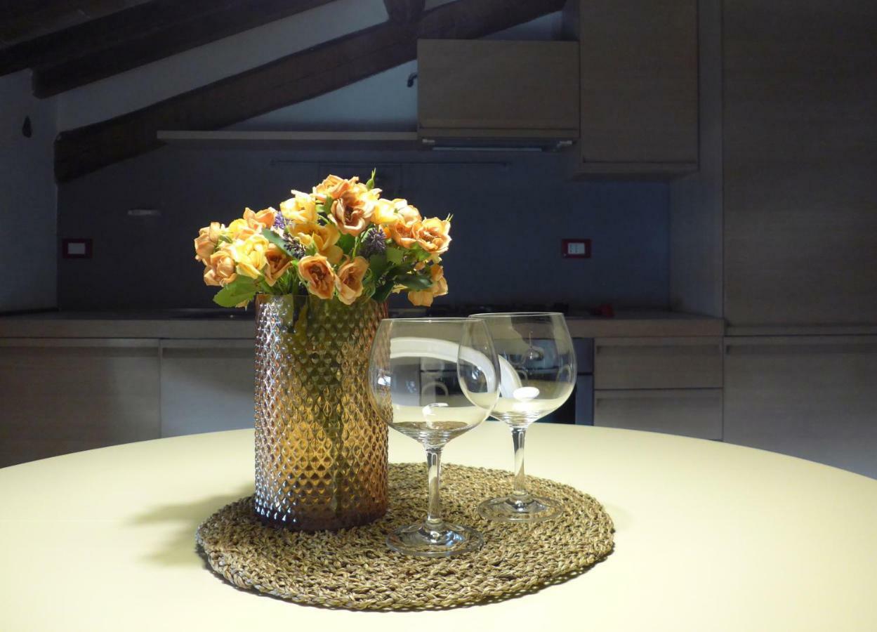 Apartmán Charme Con Parcheggio Lucca Exteriér fotografie